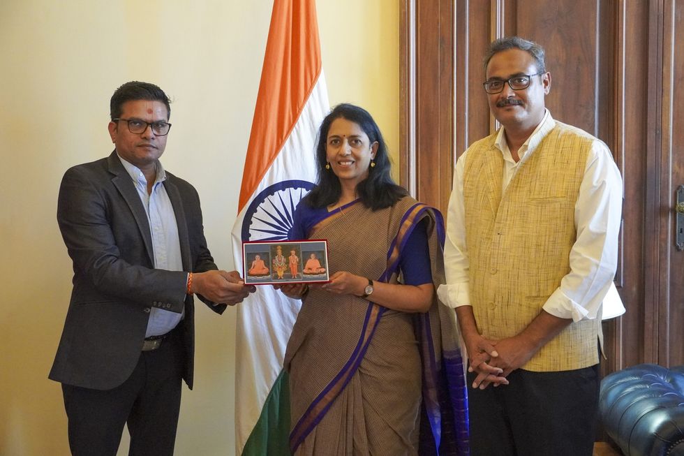 12 Akshar Purushottam Darshan presented at the world Congress of Philosophy in Rome