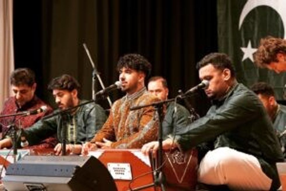 13. Chand Ali Khan 593 n