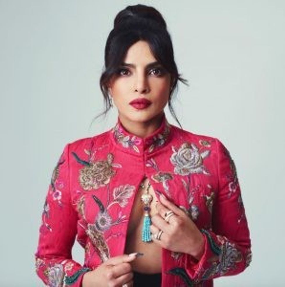 2.Priyanka Chopra Jonas 830