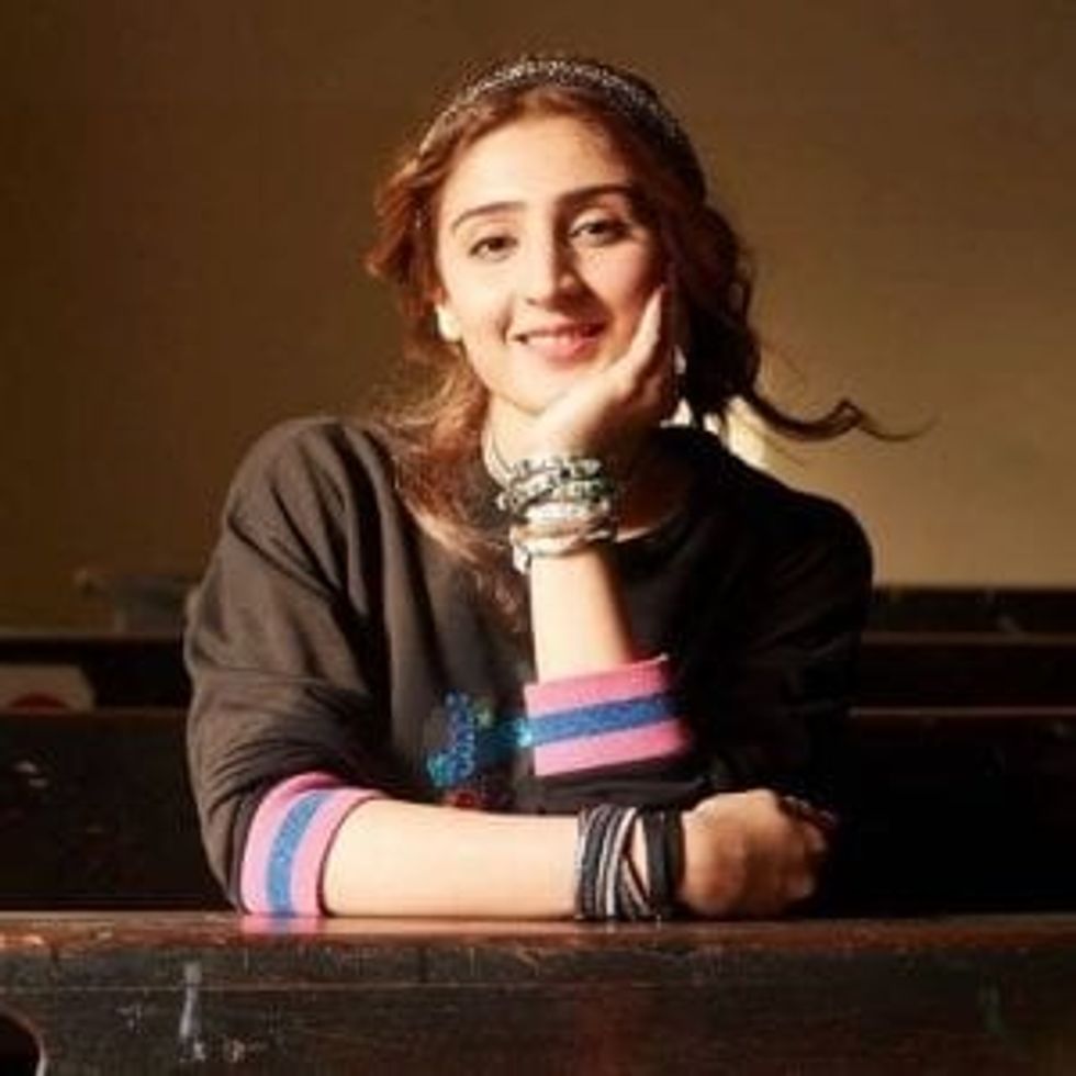 20. Dhvani Bhanushali 394 n