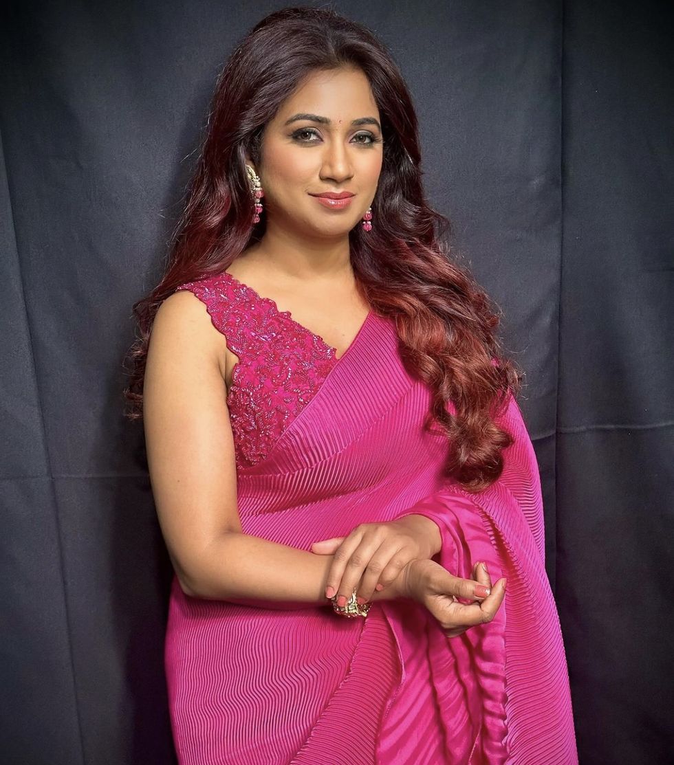 7. Shreya Ghoshal 4