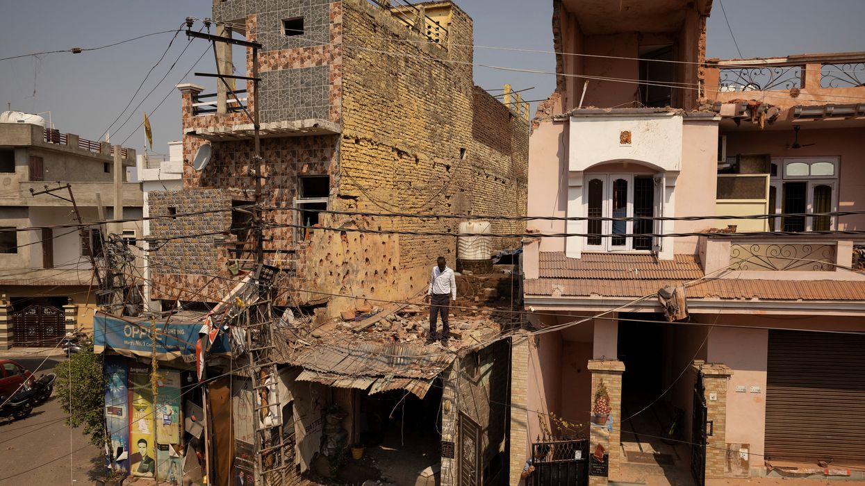 India, Pakistan exchange fire as US urges restraint amid nuclear tensions