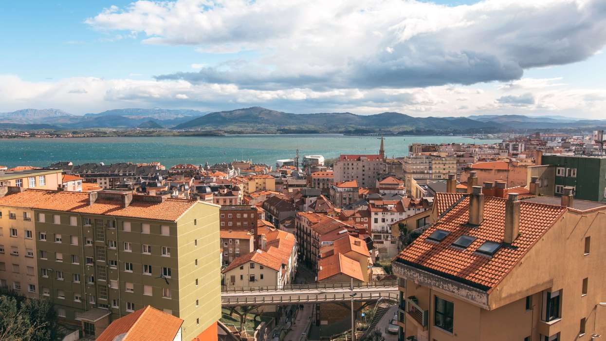 Santander launches 98 per cent mortgage, but tight rules narrow the field