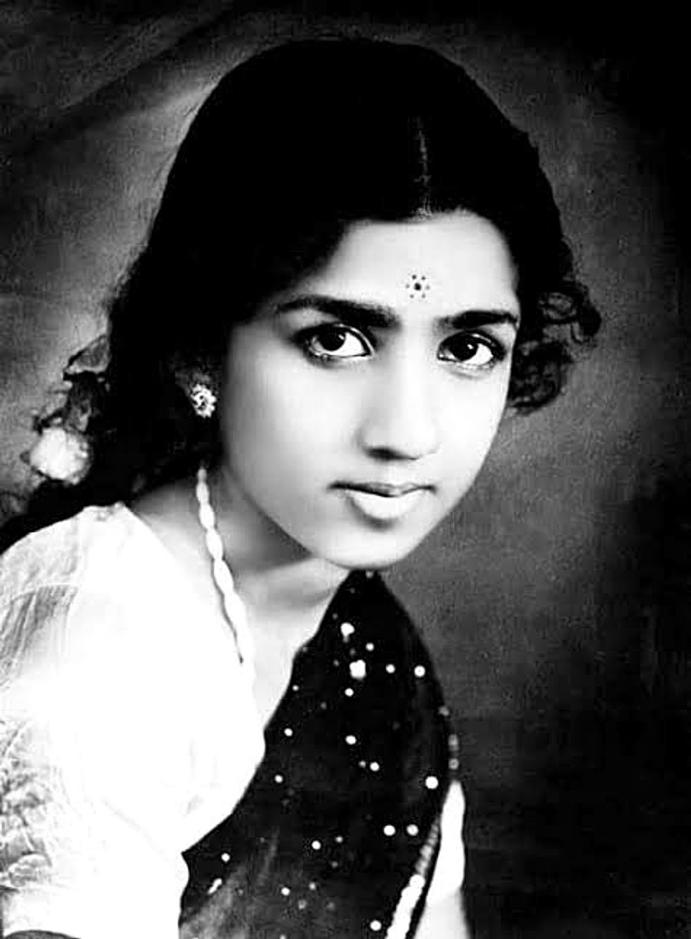 A young Lata Mangeshkar
