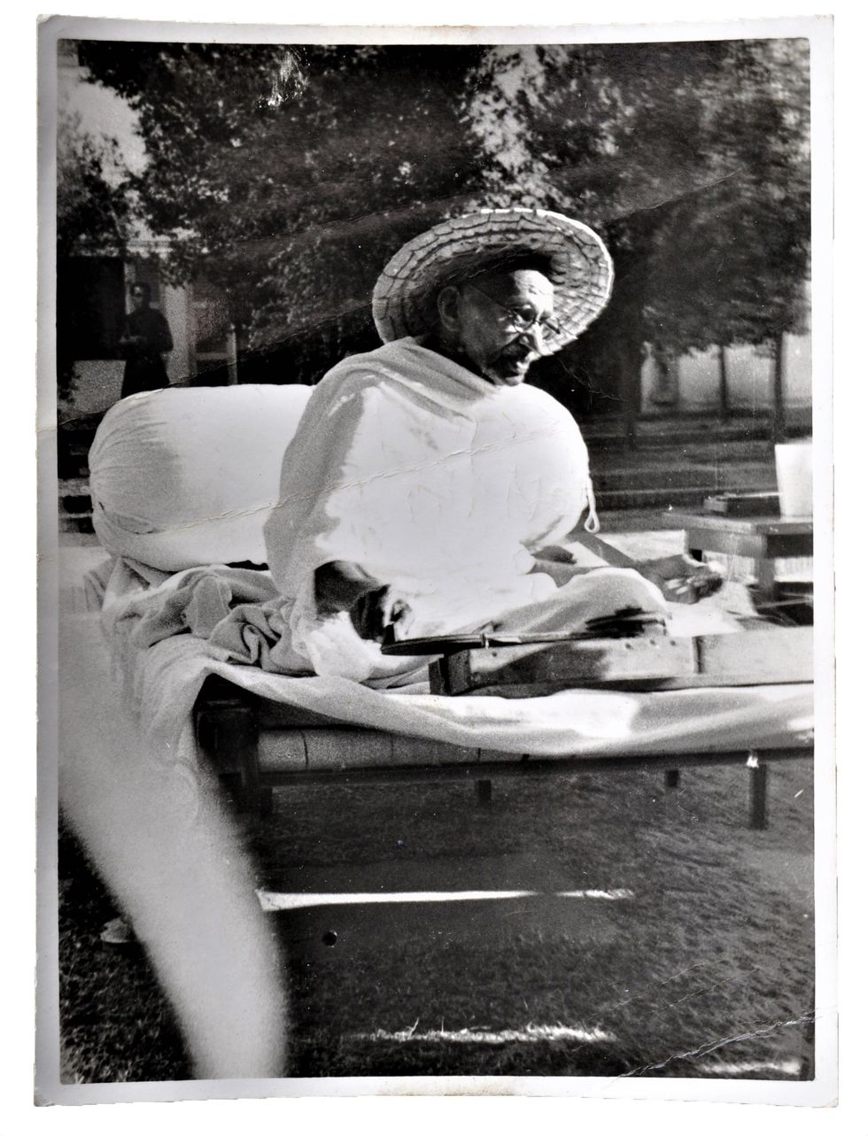An unseen picture of Gandhi
