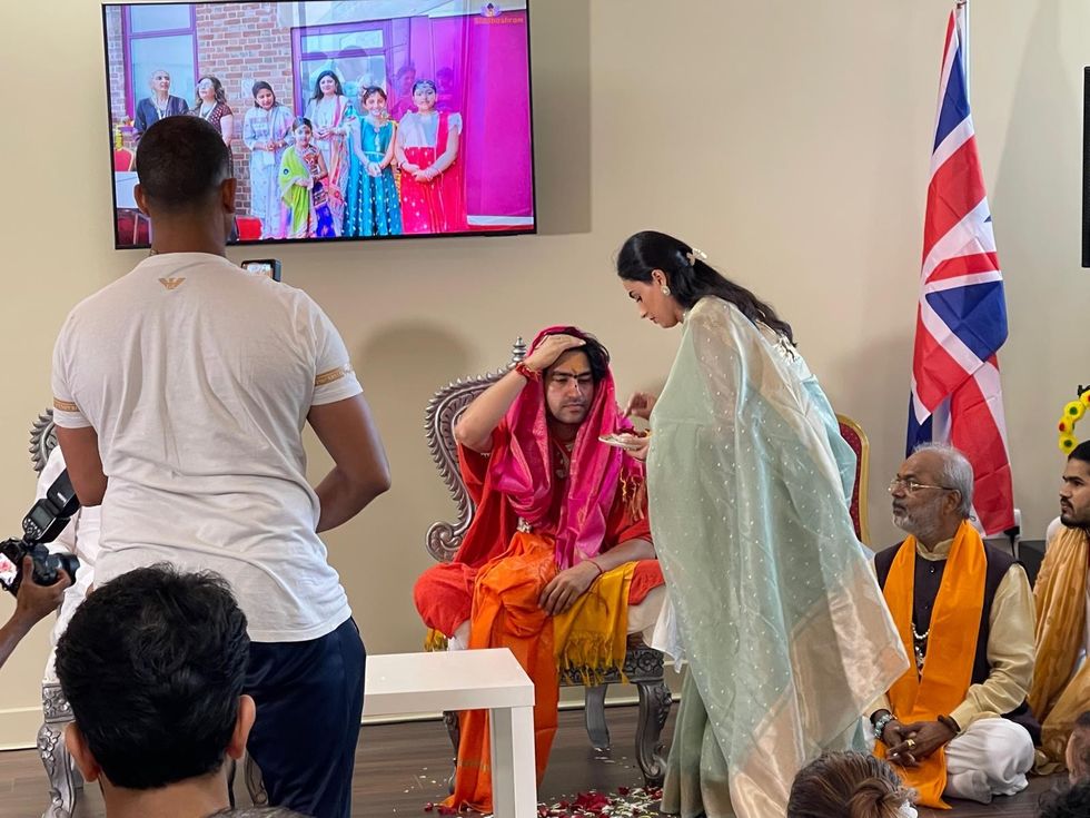 Bageshwar Dham Sarkar  visits Harrow\u2019s Siddhashram
