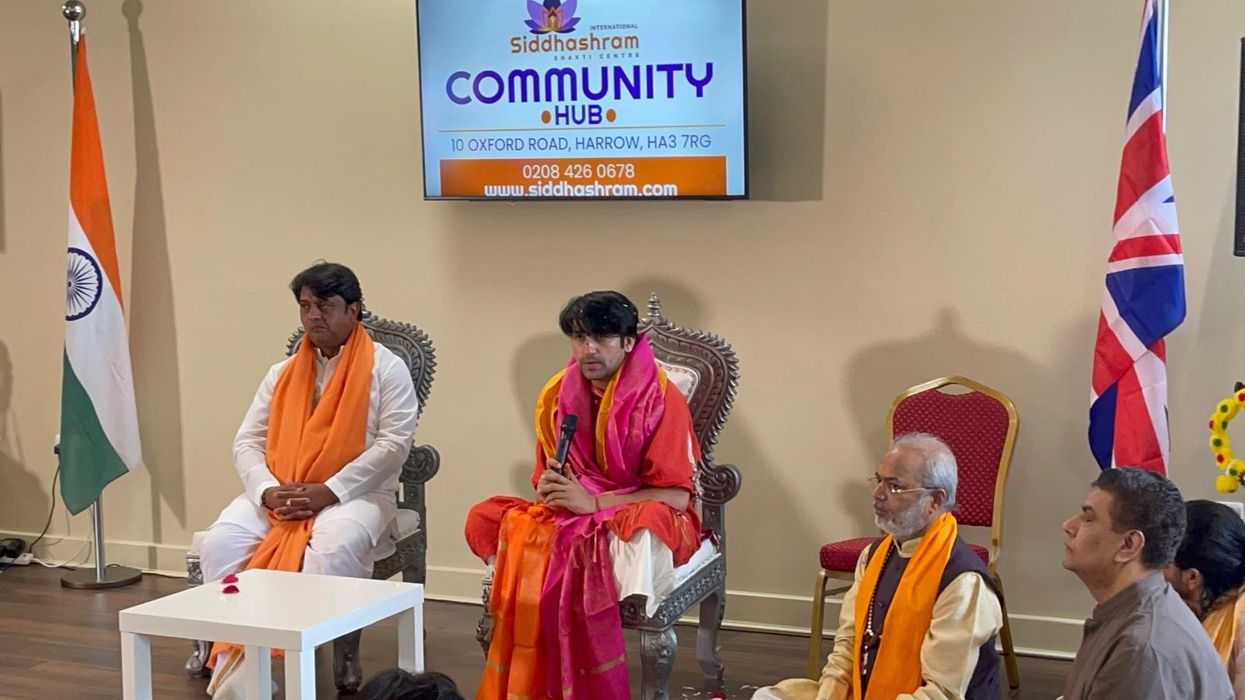 Bageshwar Dham Sarkar  visits Harrow’s Siddhashram