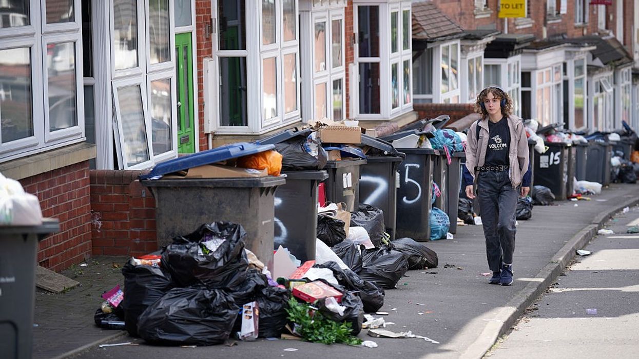 Birmingham bin strike to continue as rubbish mounts