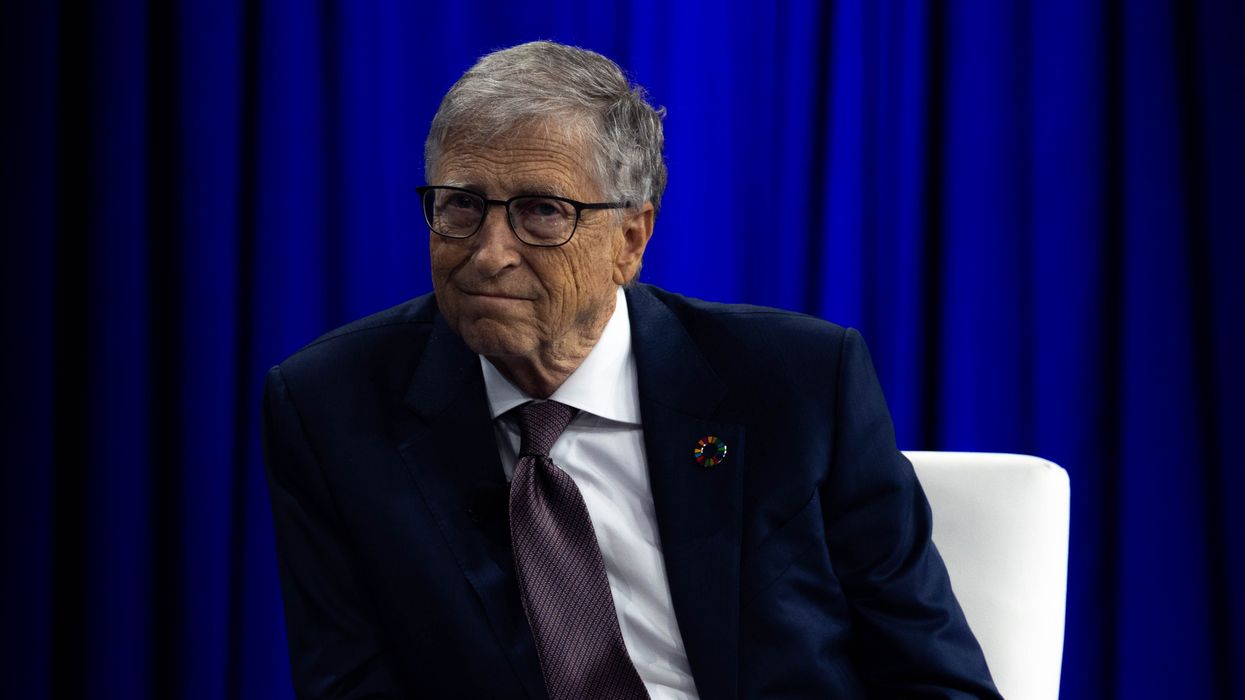 Bill Gates Encourages Indian Youth to Travel and See Poverty