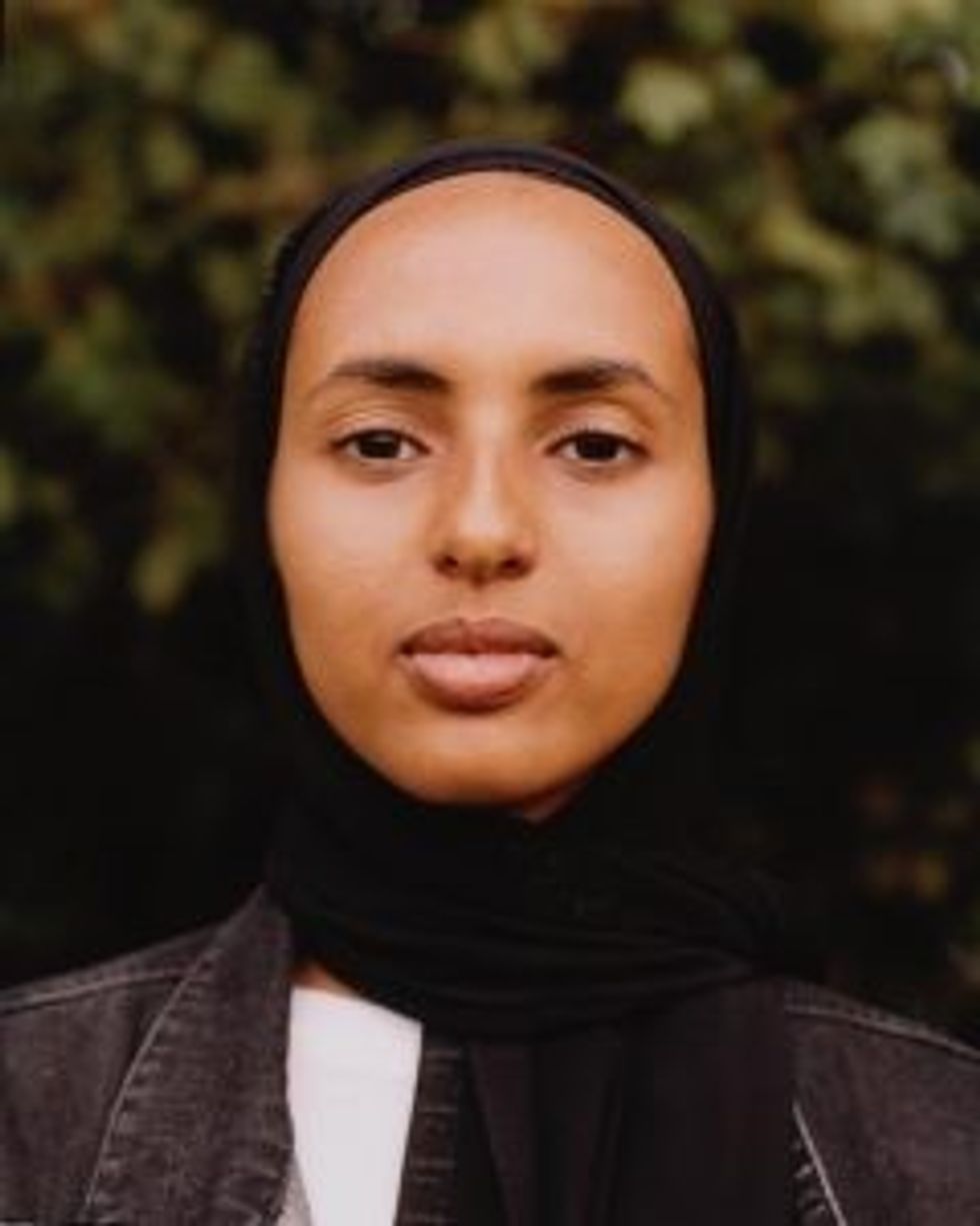 COMEDY ARABS VS ASIANS Fathiya Saleh a26