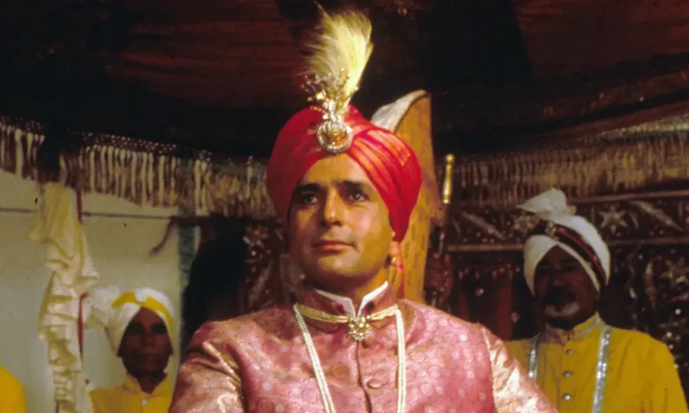 E Heat and Dust 1845