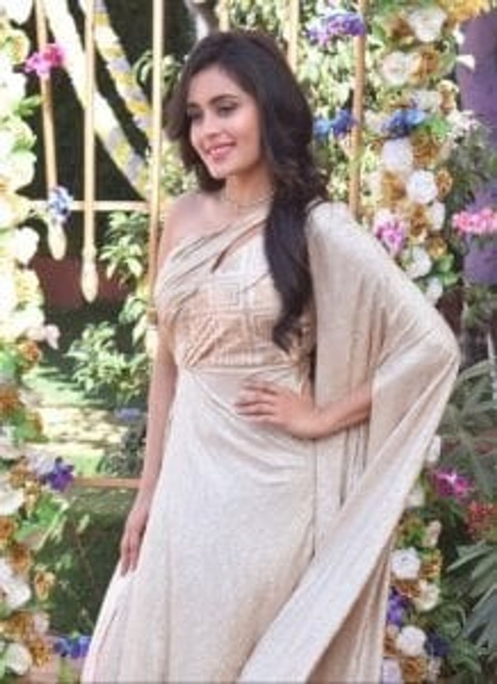 Eye TV Rhea Sharma 8