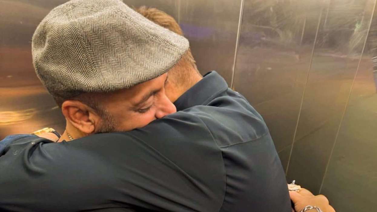 Salman Khan's affectionate message to Sanjay Dutt leaves fans amused for an unexpected reason