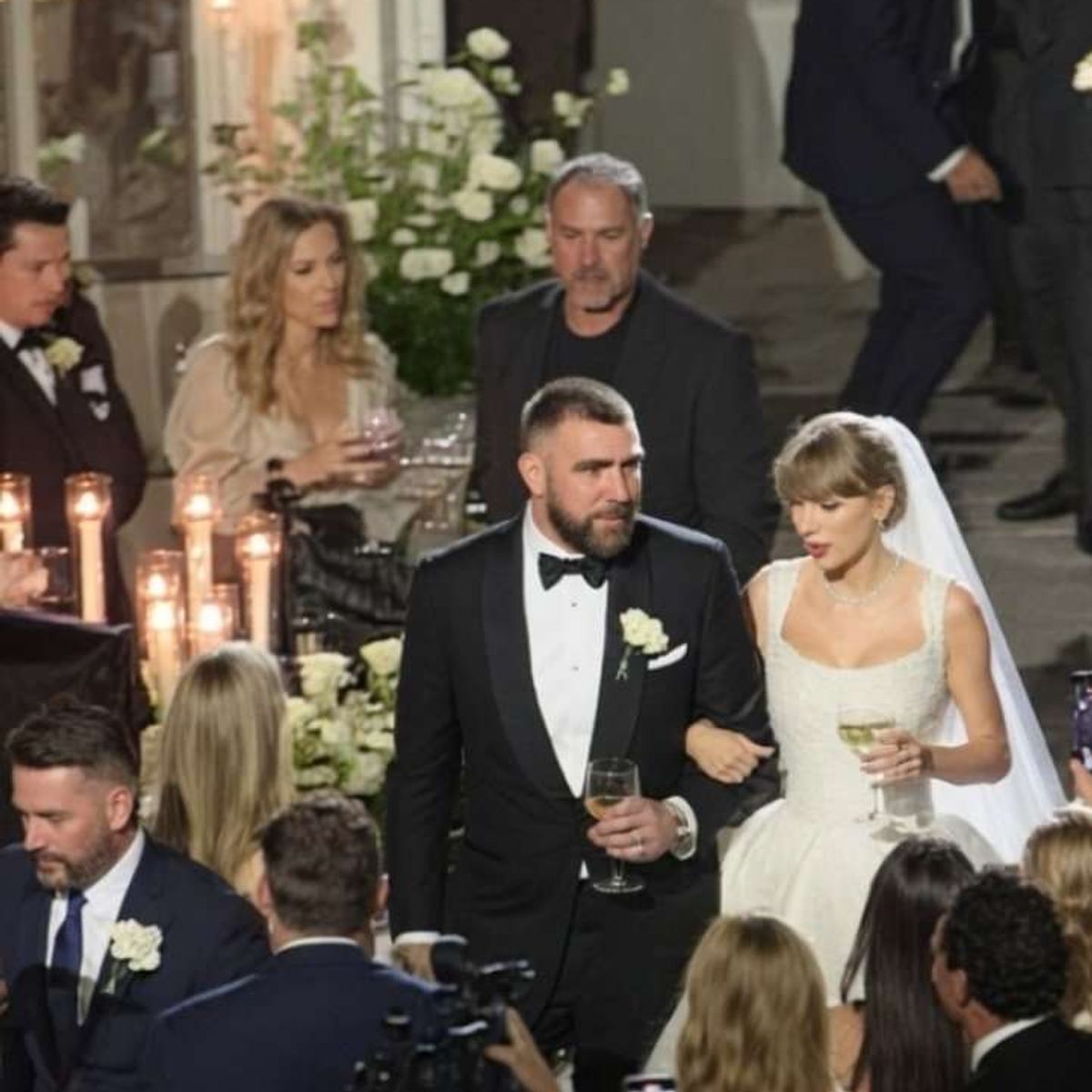 Taylor Swift wedding dress sparks Princess Diana buzz | EasternEye