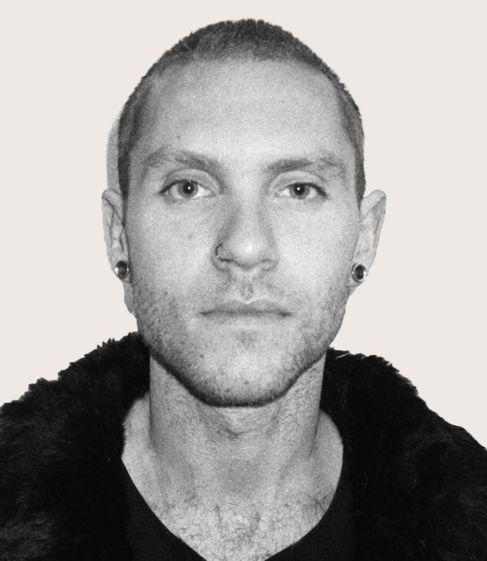 feature ElliottGonzo Headshot copy