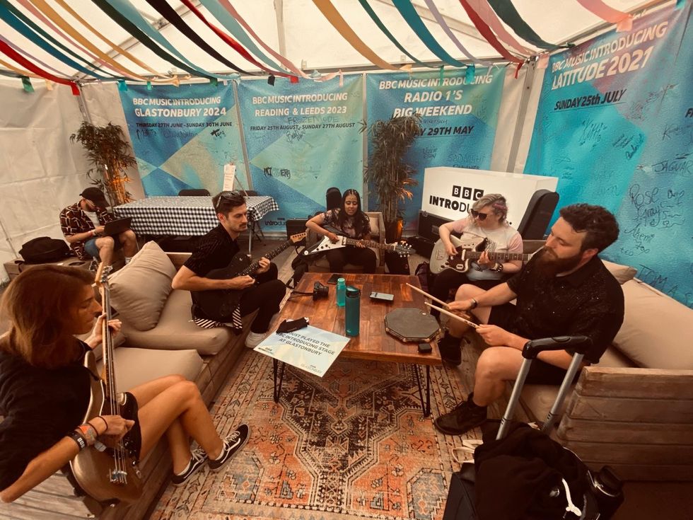 FINAL preparations PRACTISE BACKSTAGE