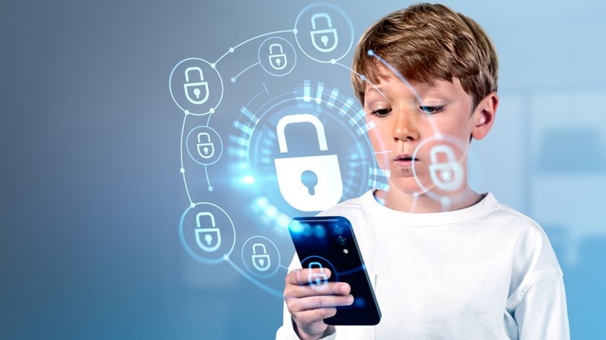 first child-safe smartphone