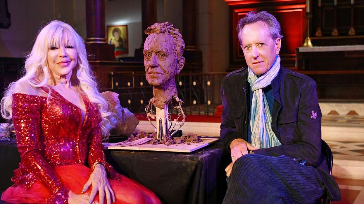 After statue of Mulayam Singh Yadav, Frances Segelman makes bust of Richard E Grant