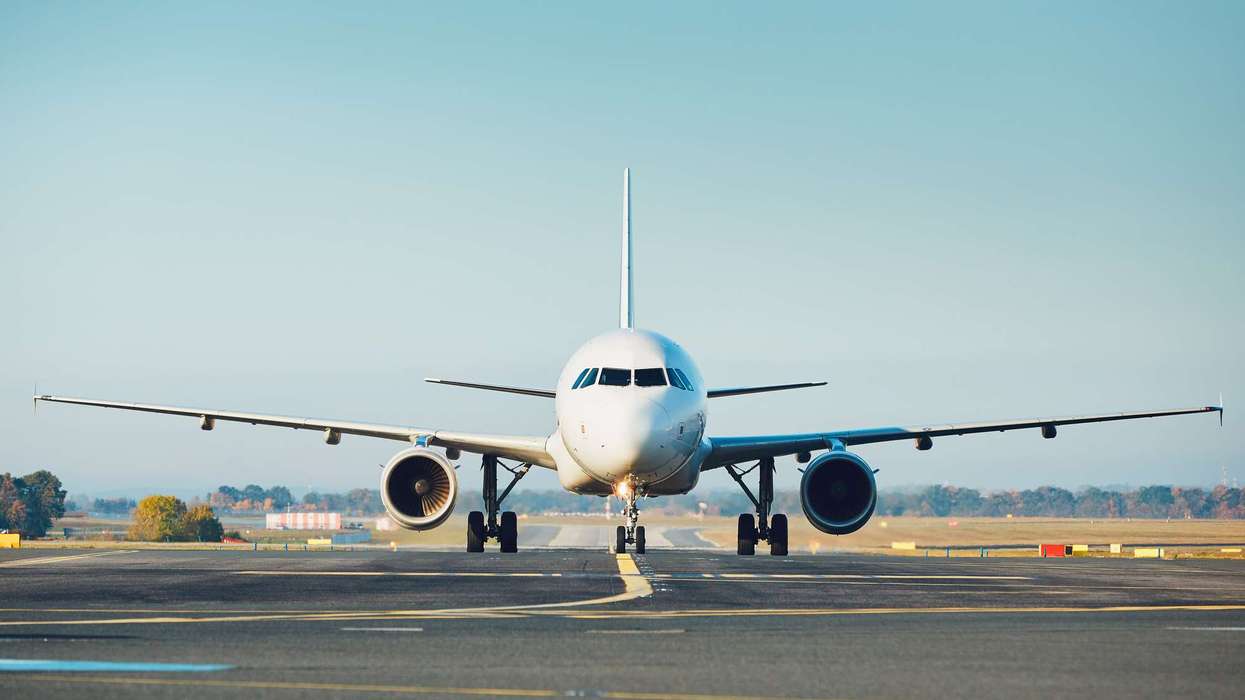 Middle East crisis leads to fall in global air passenger demand