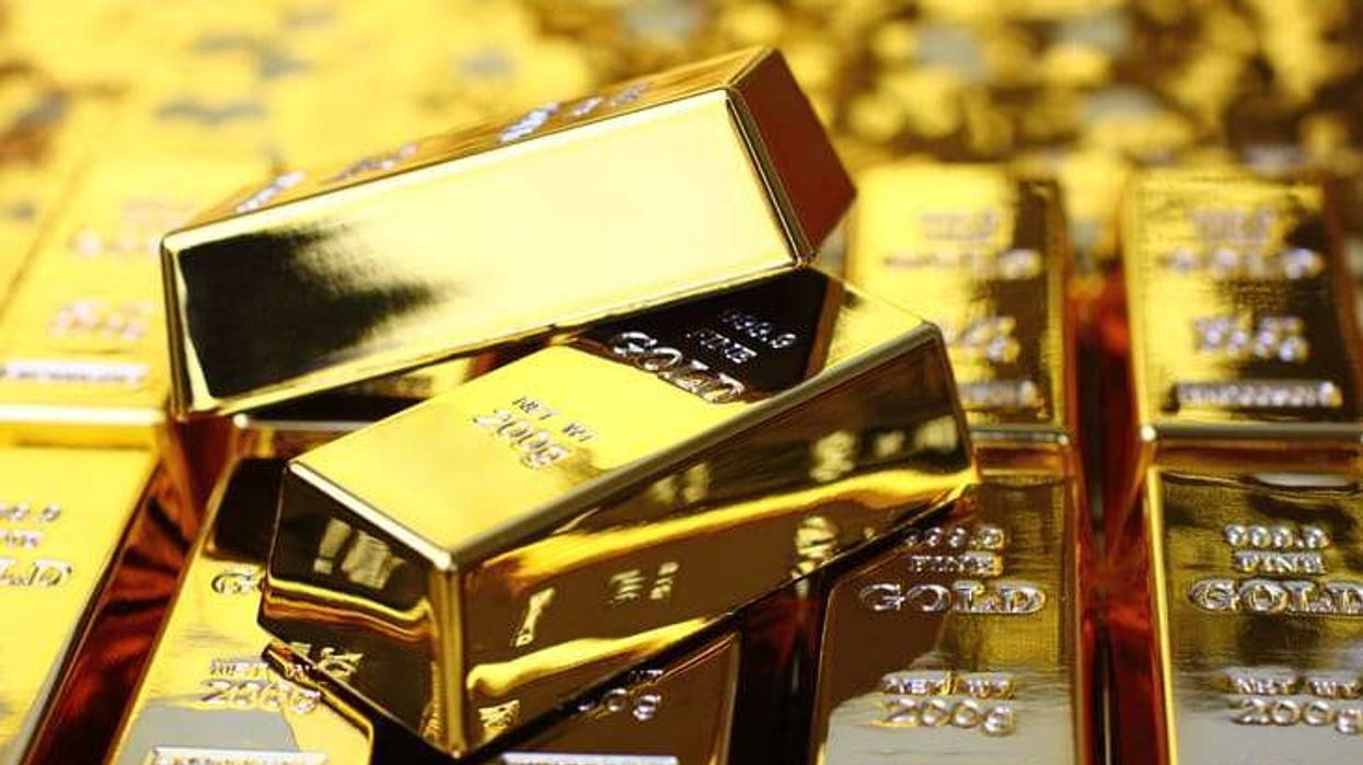 Gold and silver rally after US captures Venezuela's Maduro, oil prices dip