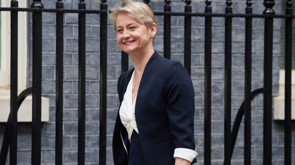 Asylum backlog: Britain plans mass deportations to Asian countries