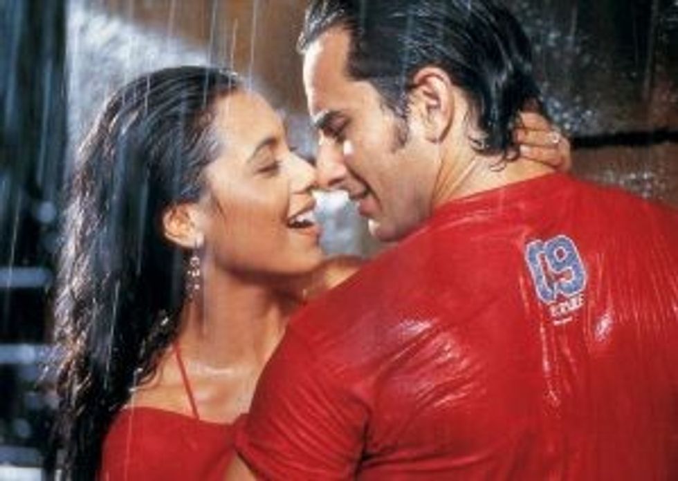 Hum Tum Rani mukerji img