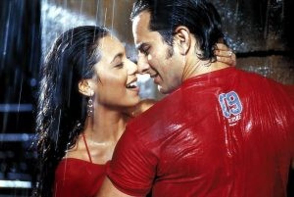 Hum Tum saif ali khan rani mukerji full