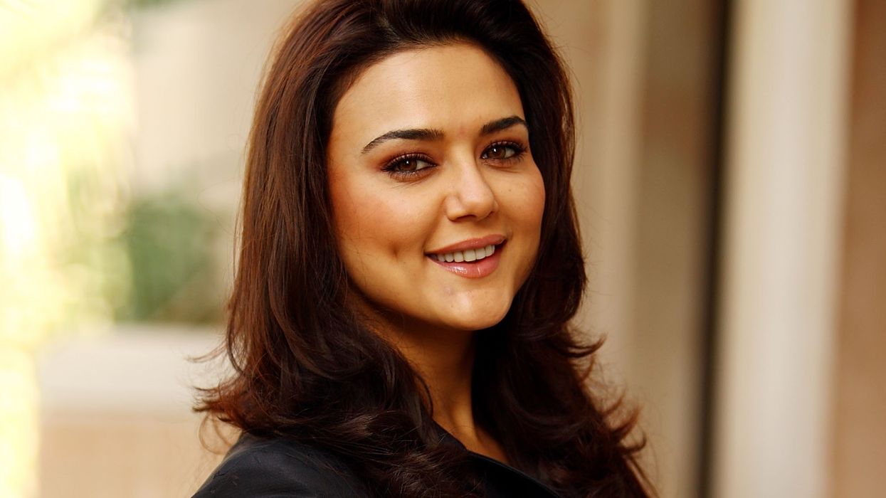 Preity Zinta to bankroll Hindi adaptation of The Night Manager starring Hrithik Roshan?