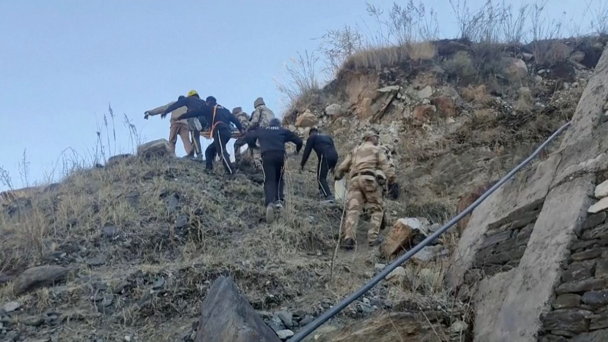 Search on for more than 200 after India glacier fractures