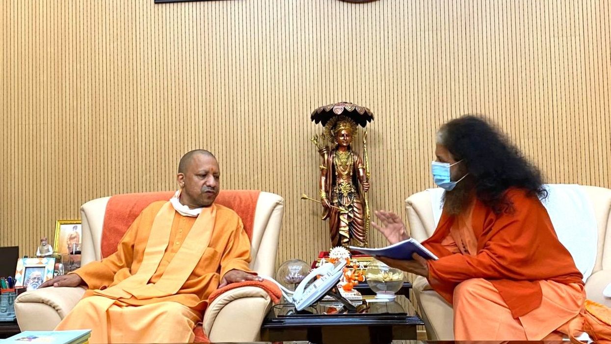 Parmarth Niketan's Pujya Swamiji gives funds for Ayodhya Ram Mandir