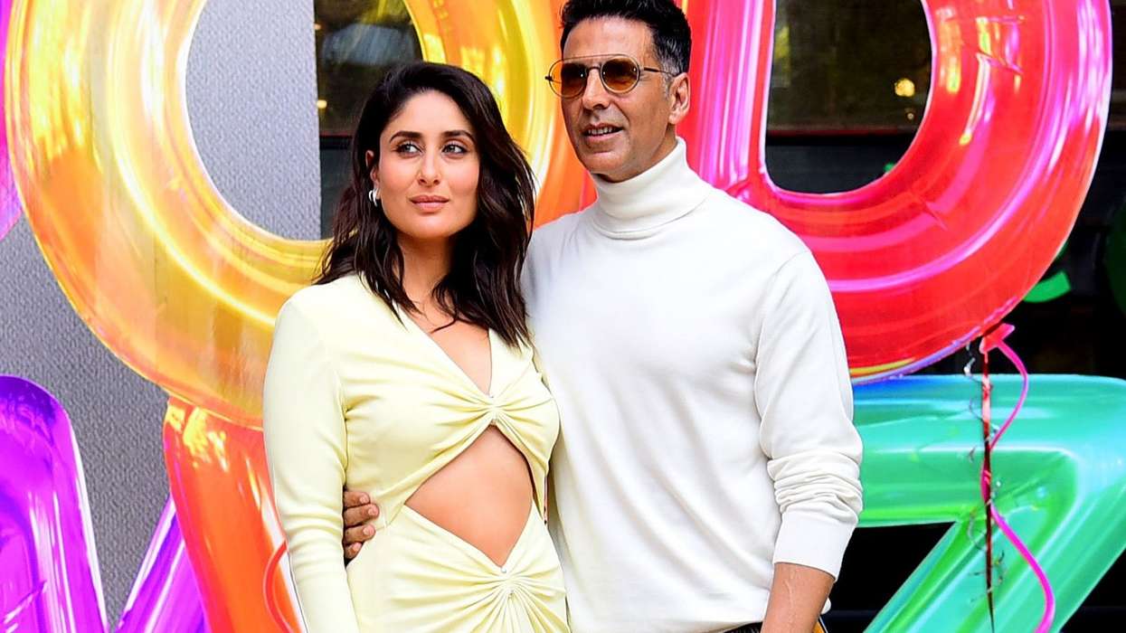 Bollywood celebs wish their fans Happy Holi