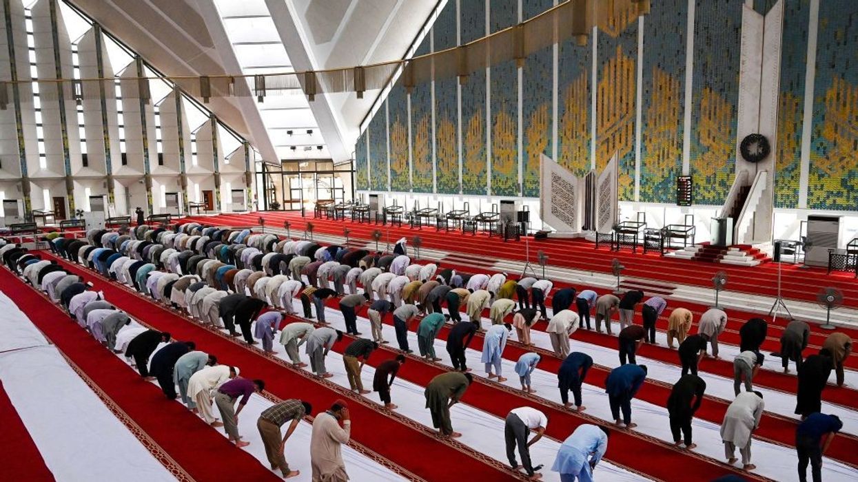 Faithful flock to mosques across Pakistan despite Covid third wave