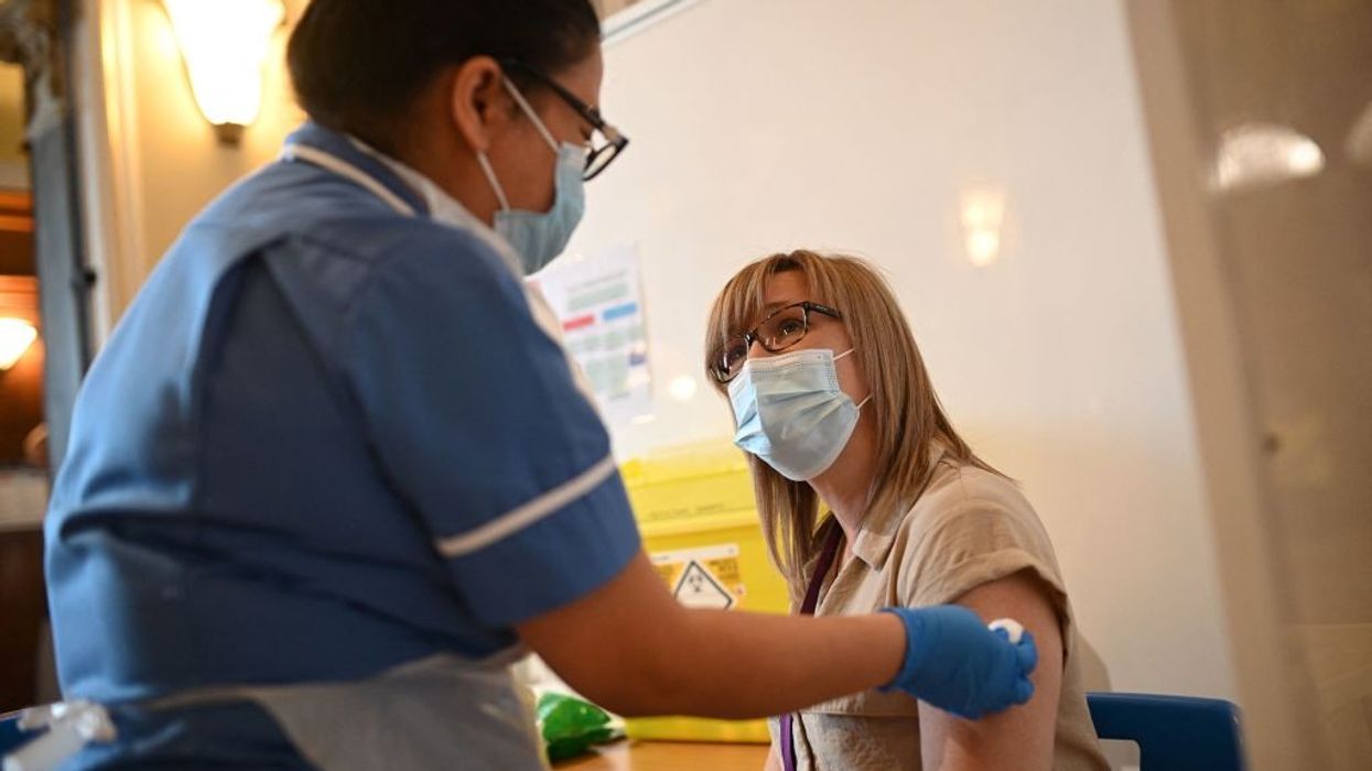 Scientists warn new Covid variants will continue to enter UK with the reopening of international travel