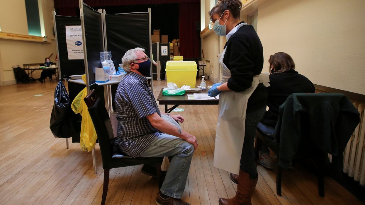 Booster plan to offer Covid, flu jabs at same time in chemists