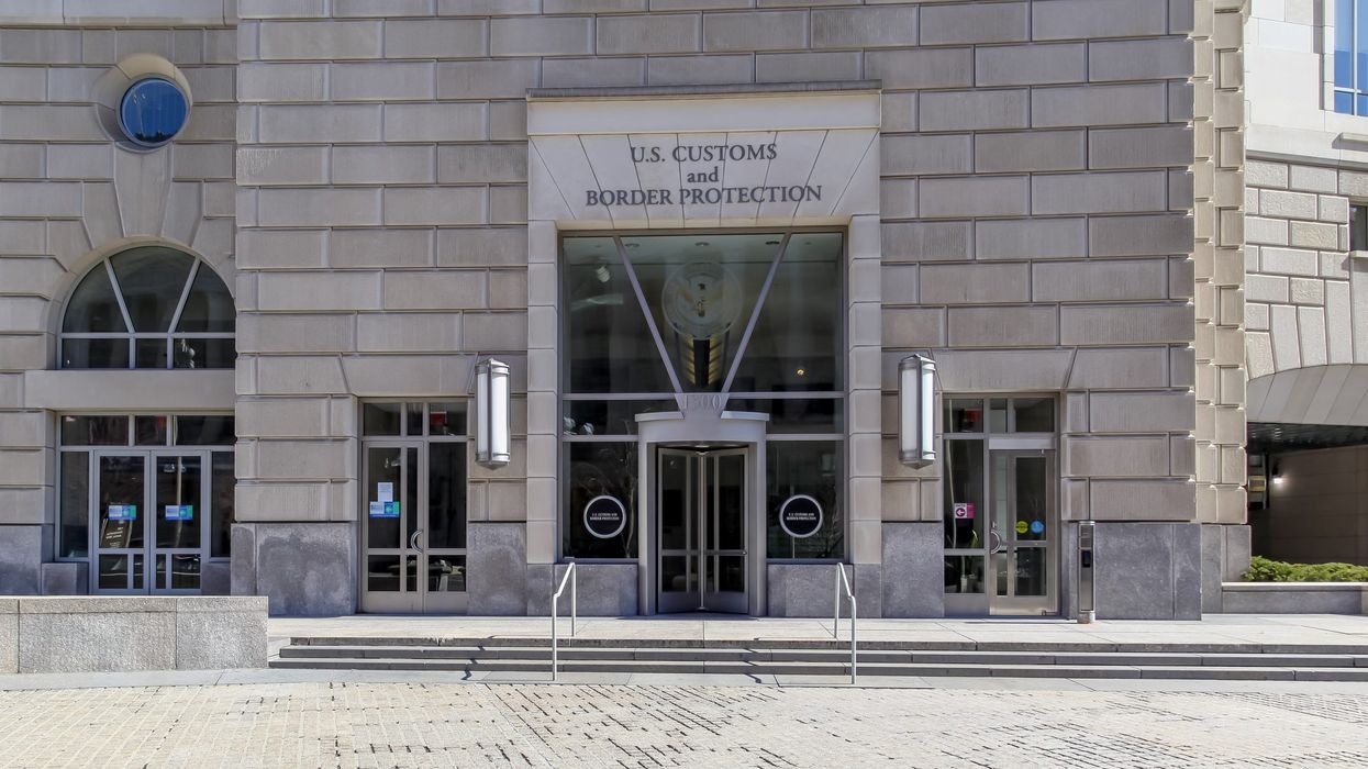 US sends oximeter and PPE to Pakistan, Sri Lanka