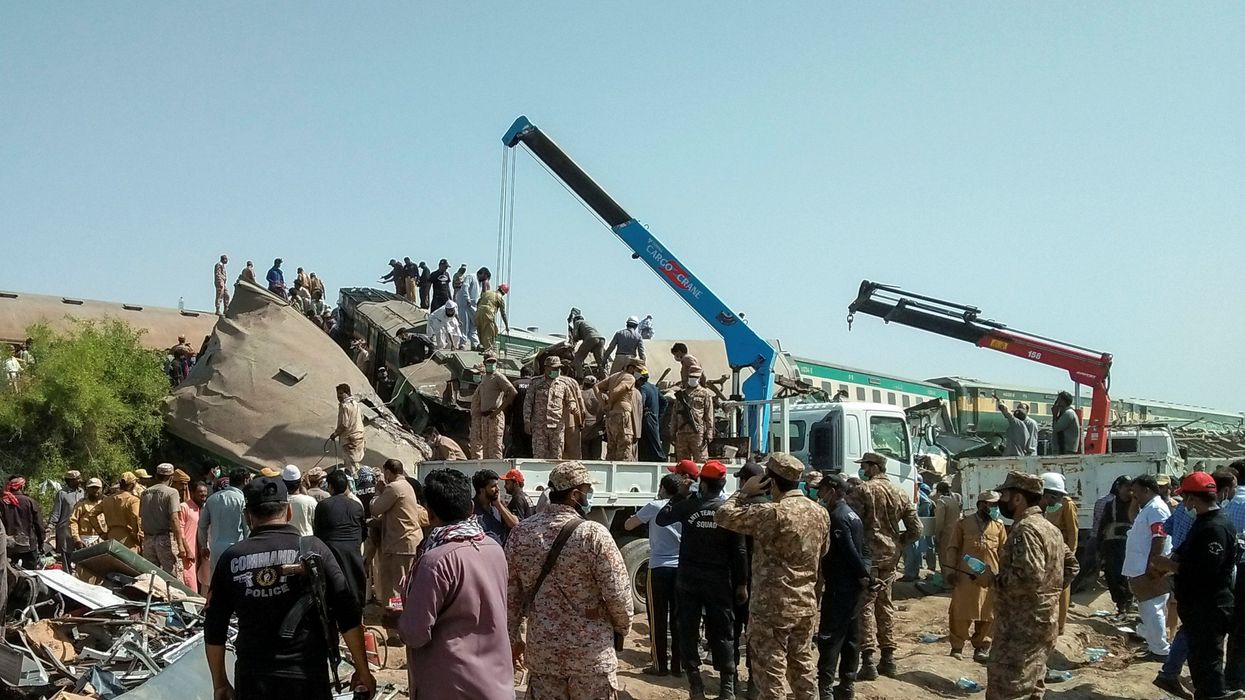 Death toll rises to 63 from Pakistan train collision
