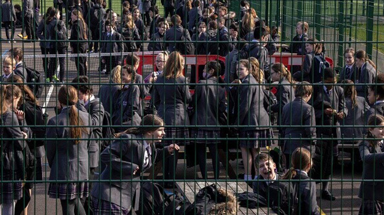 Call to reinstate mandatory mask rule in UK schools intensifies