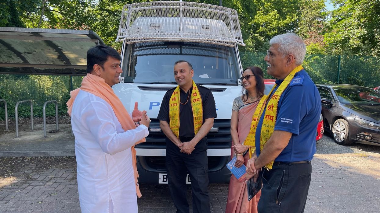 H.H Shree Raj Rajeshwar Guruji visits Leicestershire Police to bolster community engagement