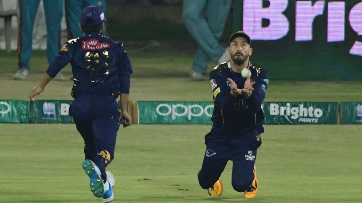 Du Plessis ruled out of remaining PSL matches after concussion, returning home