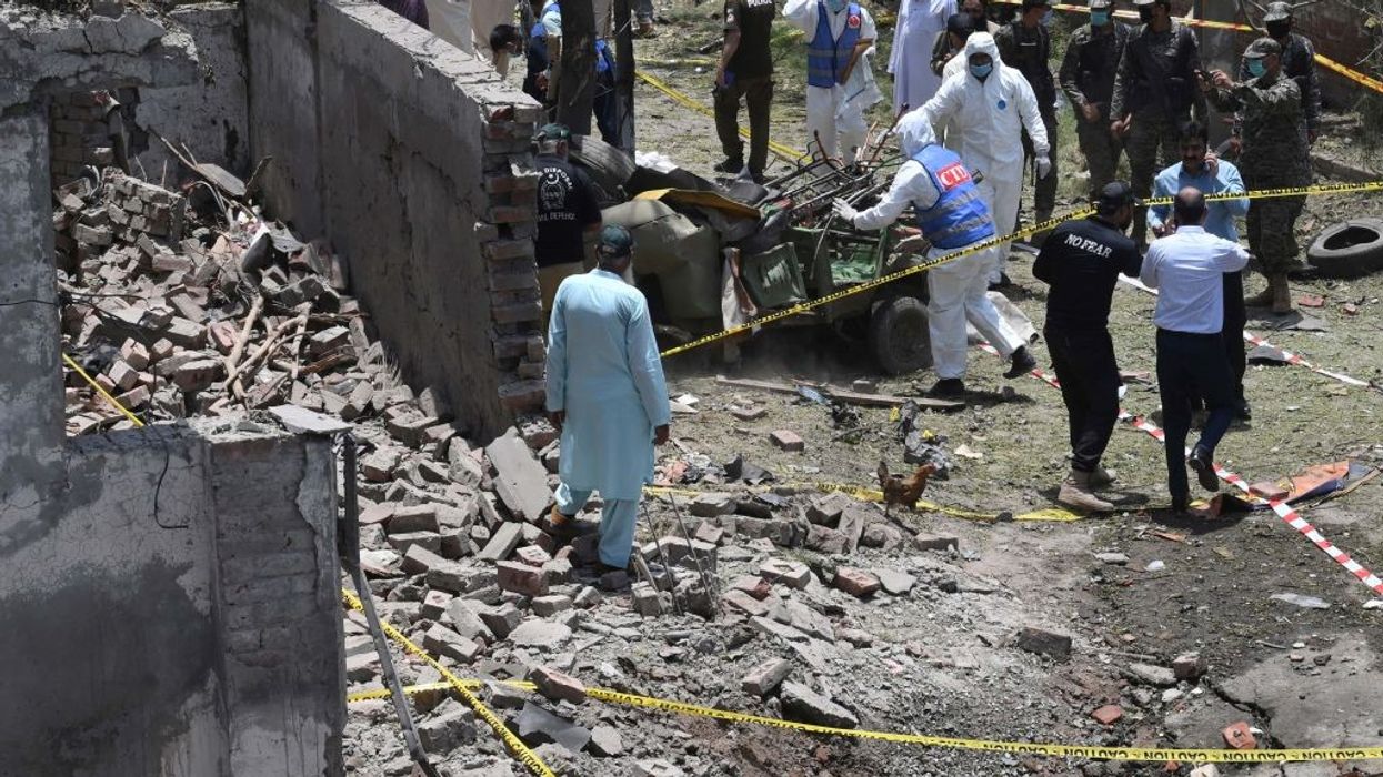 10 arrested for Lahore car bomb blast