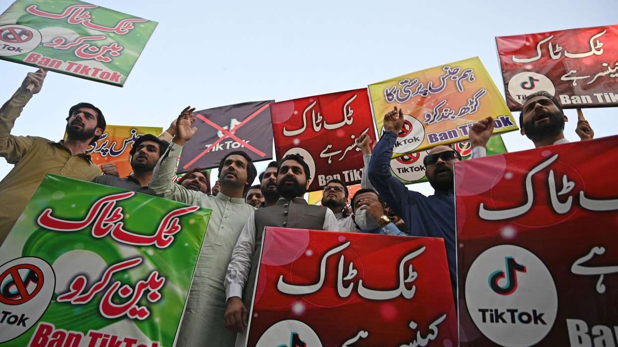 Pakistan bans TikTok again