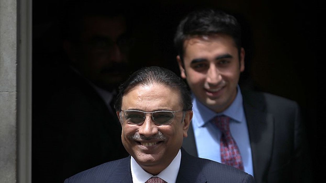 Former Pakistan president Zardari admitted to hospital