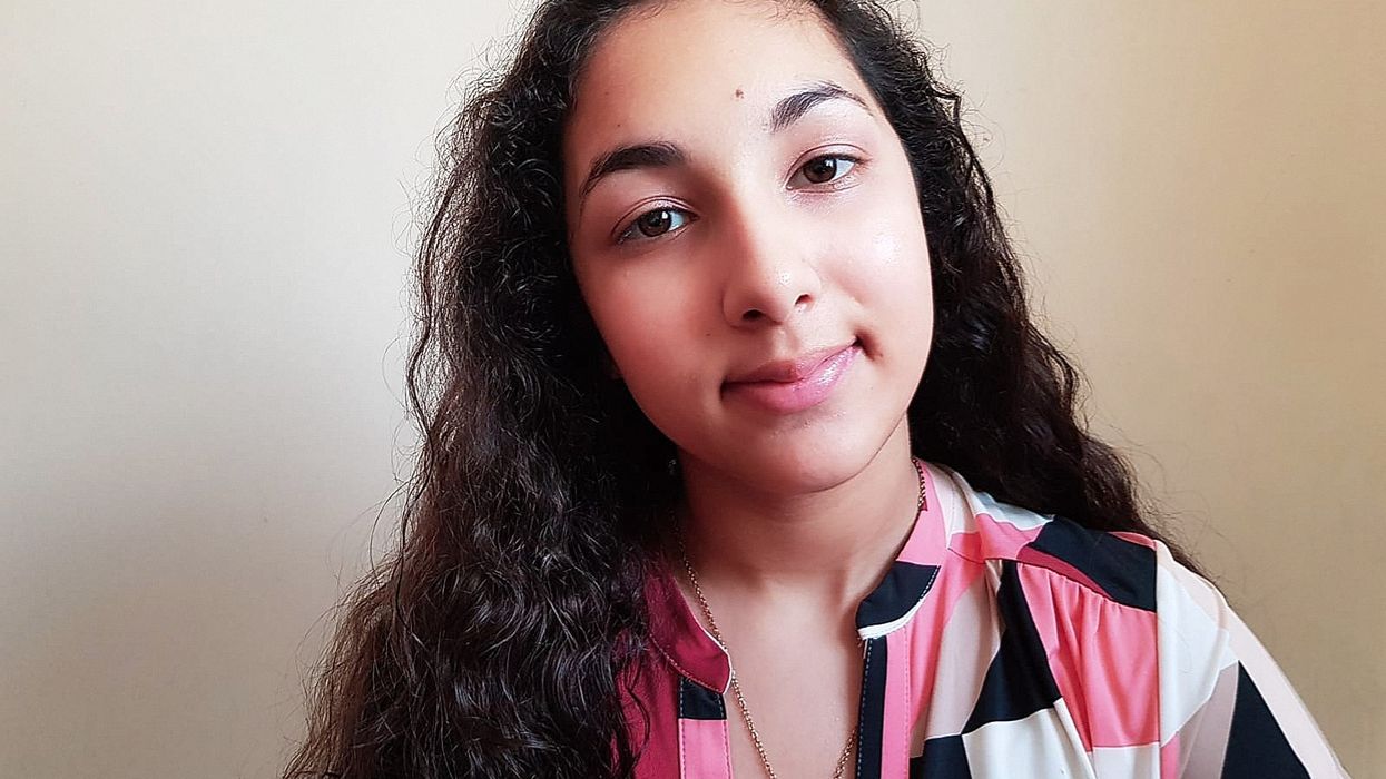 Asian teen wins BAFTA Kids' Young Presenter competition