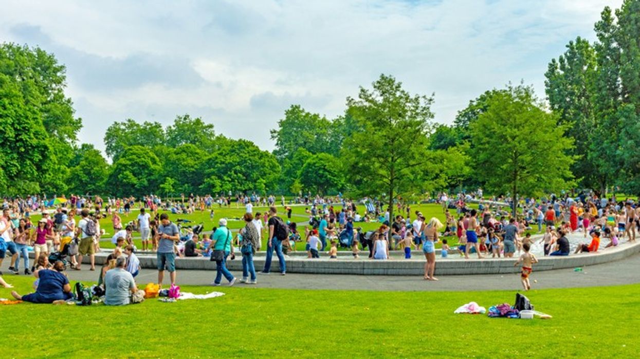 Deaths reported across country as sweltering heatwave grips UK