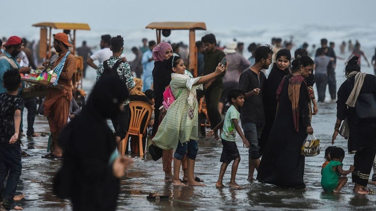 Covid hospitals in Pakistan's largest city reaching capacity