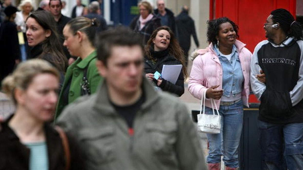 'Life expectancy in UK lowest in mixed ethnic and White groups'