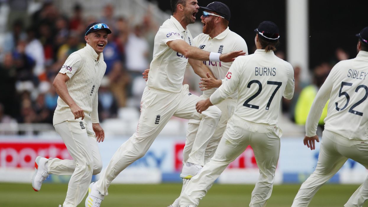 Anderson strikes leave India wobbling on day two