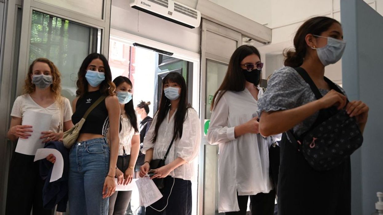 UK Universities open own vaccination centres to make campuses safer