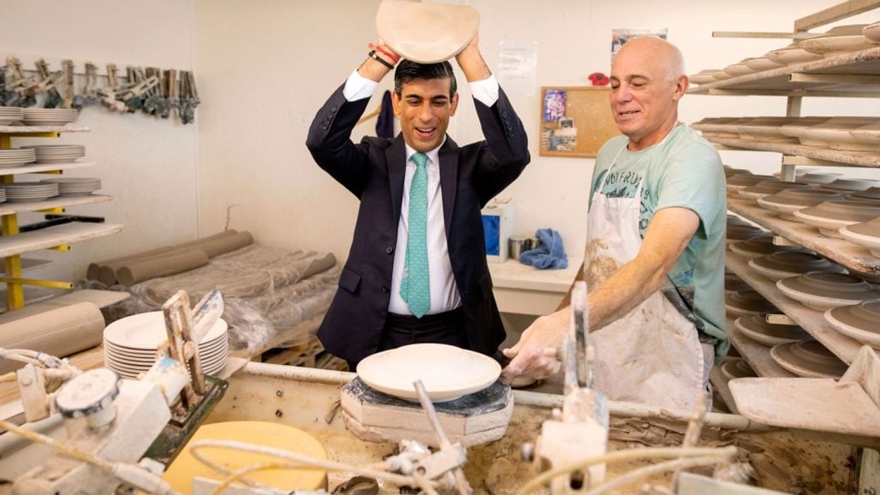 UK reports record-high vacancies as economy reopens