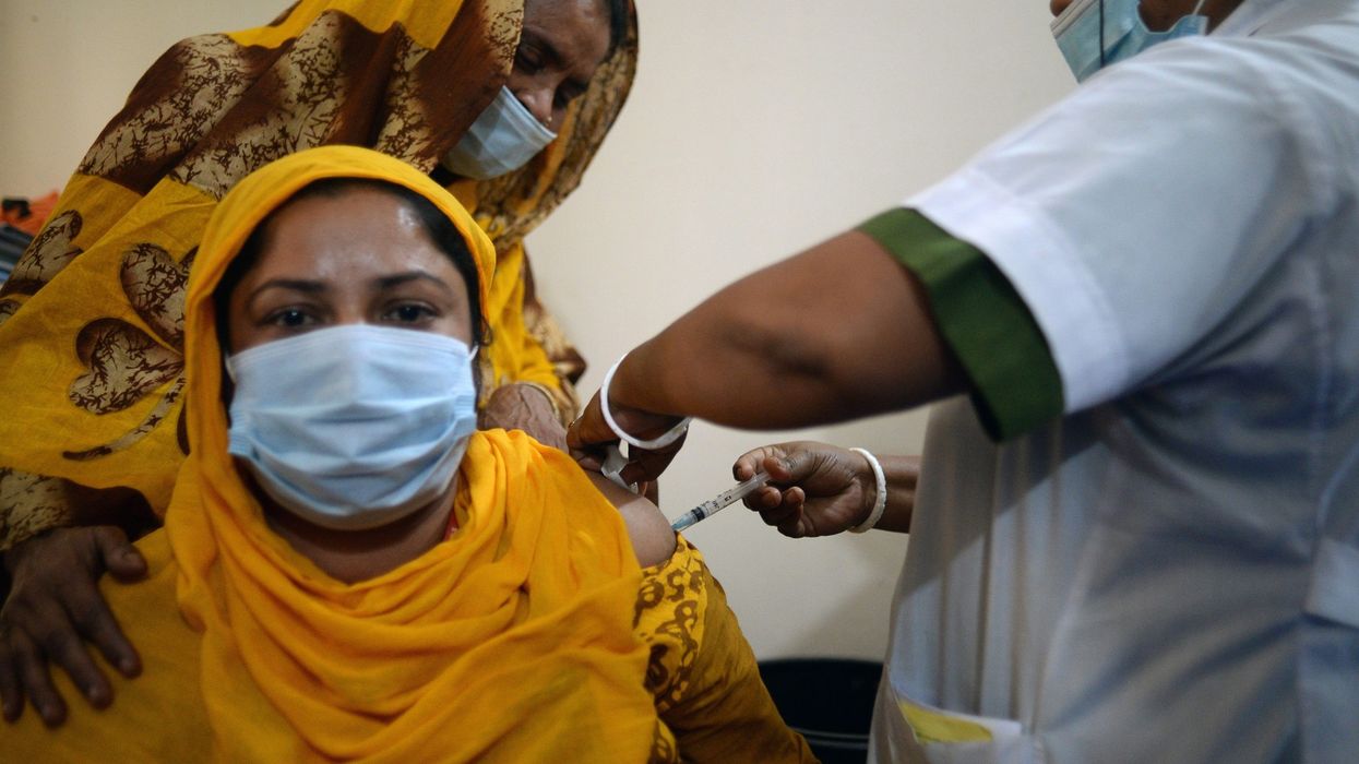 Bangladesh vaccinates hundreds of sex workers at largest brothel